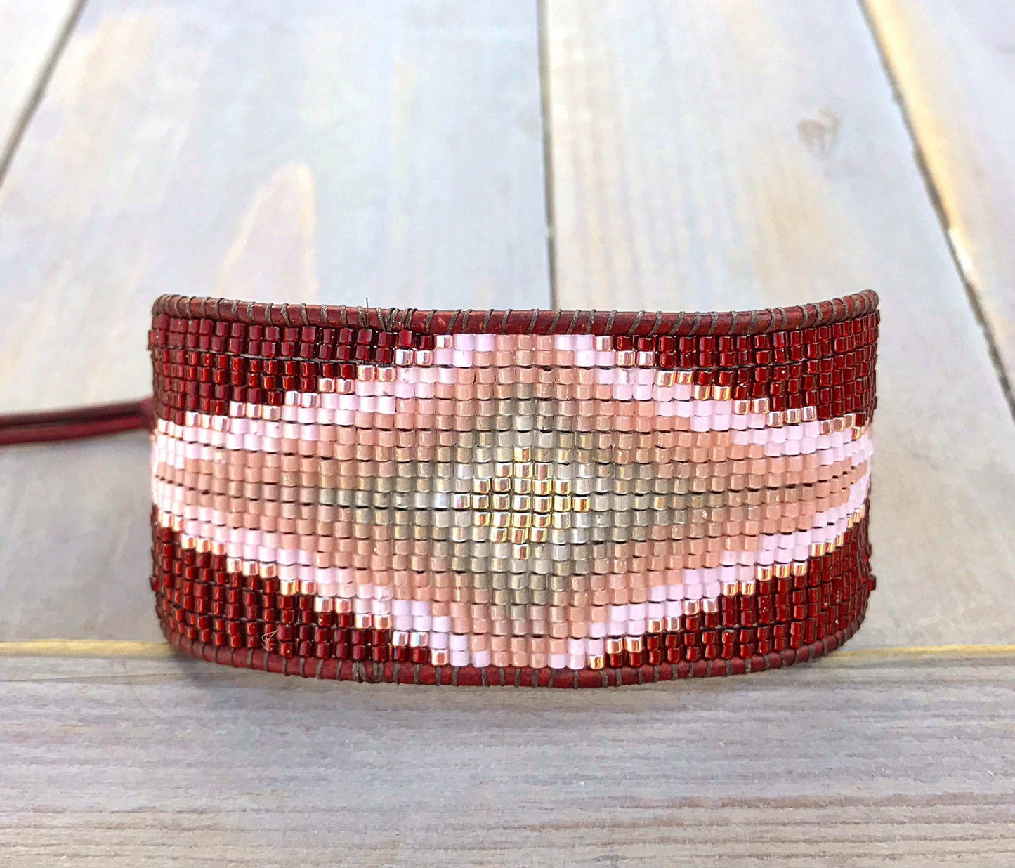 Maroon and Blush Diamond Burst Loom Bracelet