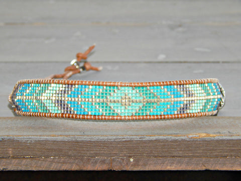 Beaded Bracelet. Bohemian Loom Bracelet. American Indian. Seed Beads. Loom  Bracelet Arrow Motifs. Beige, Blue, Bronze 